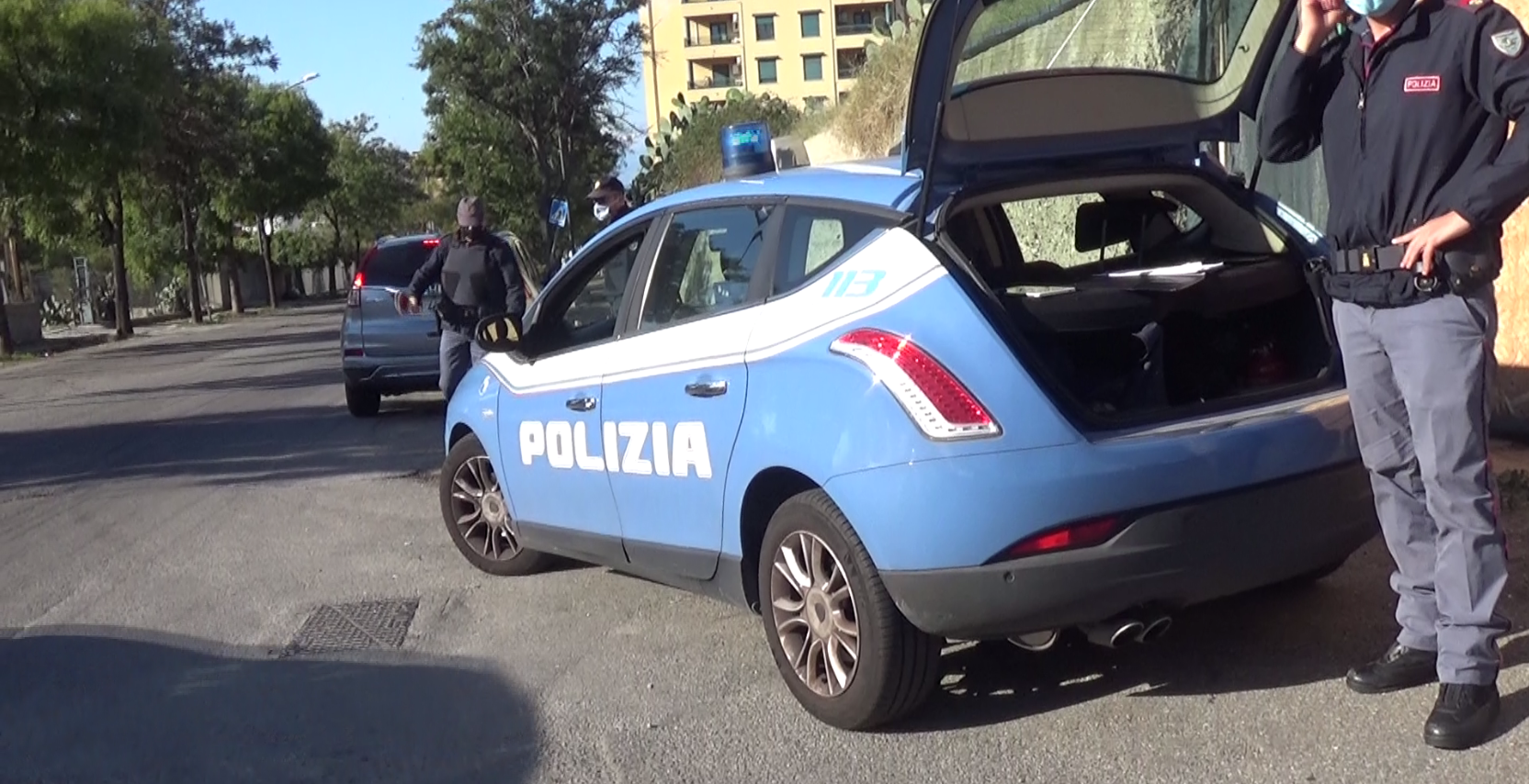 Trieste, due operai accoltellati durante lavori in quota: fermato un 25enne in zona Ponziana